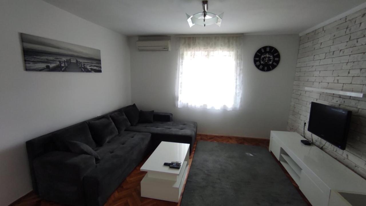 Apartment Dominik *